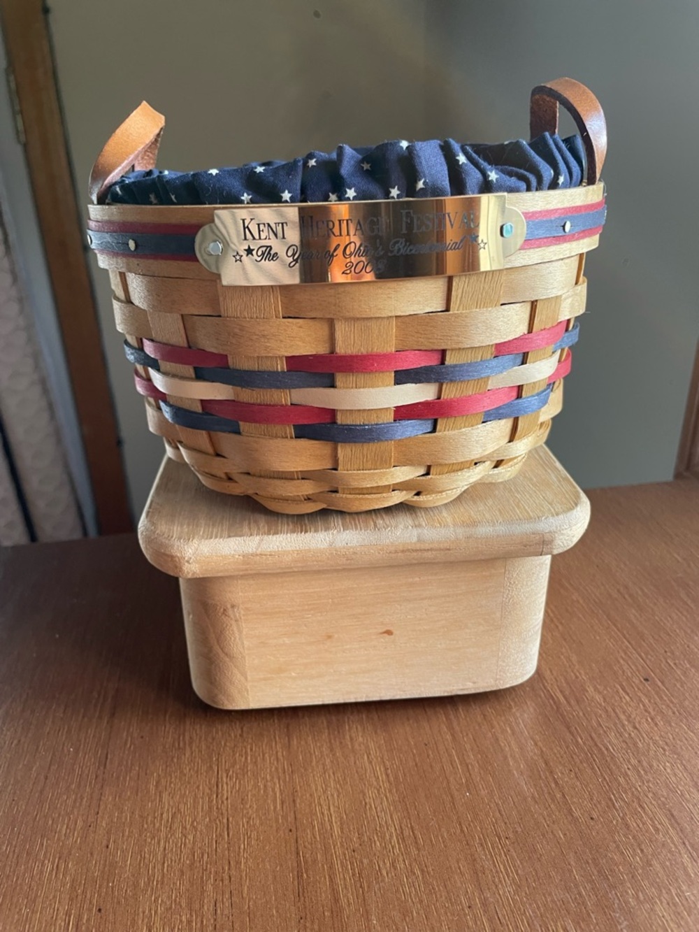 American Traditions Patriotic Kent Heritage Festival Basket w/ Liner